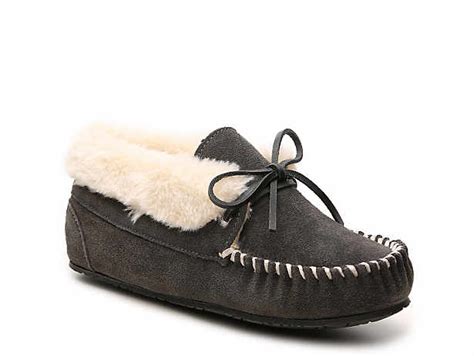 Dsw womens slippers - Dr. Martens is a iconic brand of shoes, boots, sandals and oxfords that combines style and comfort. At DSW, you can find a wide range of Dr. Martens products for women and men at affordable prices. Shop now and enjoy free shipping on your next pair of Dr. Martens. 